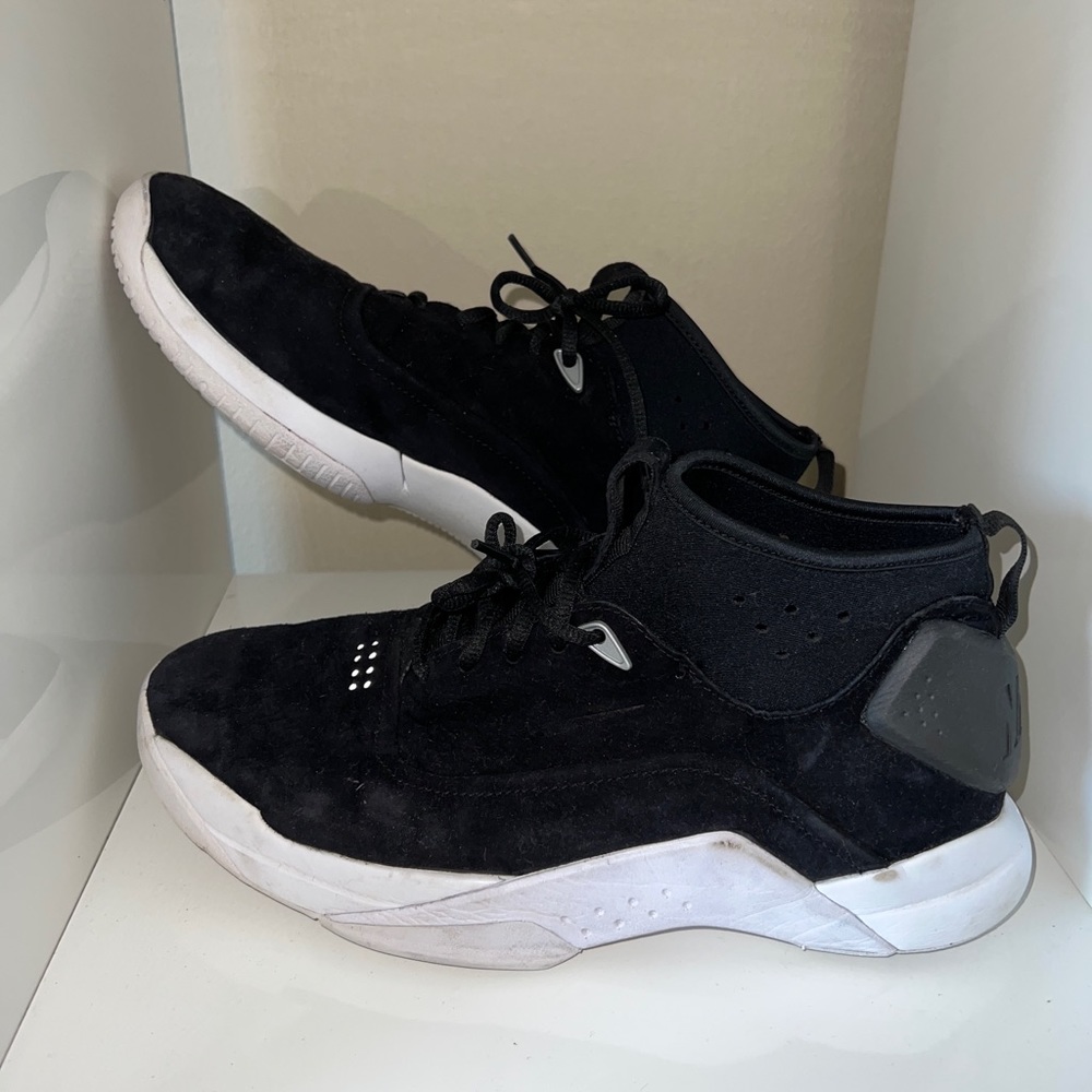 Nike Hyperdunk Low Lux Sz 10.5M